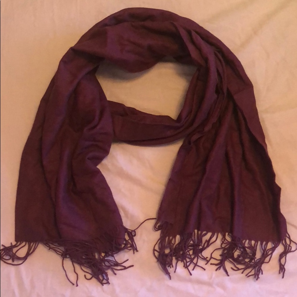 Long scarf